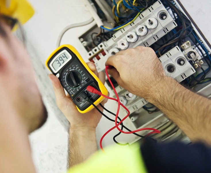 Electrician Testing Voltage Aberdeen